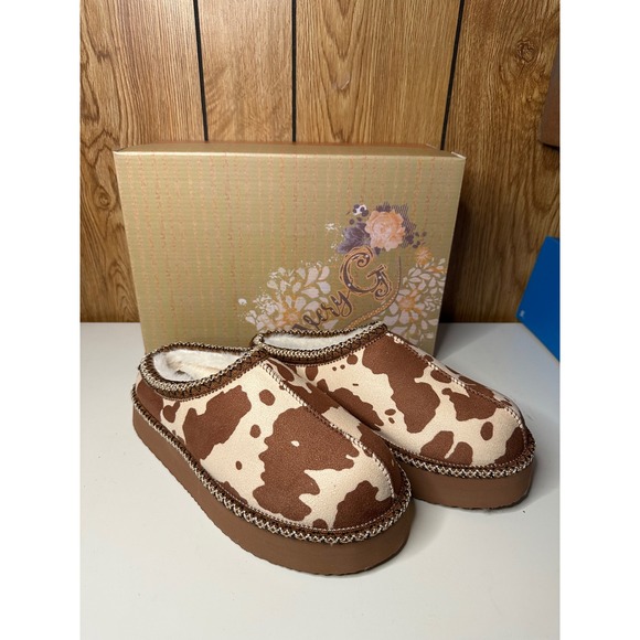 Very G Shoes - Very G Christy Cow Print Platform Slippers Cream Tan Women's 8